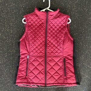 Quilted Andrew Marc Maroon women’s Vest
